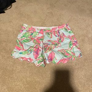 Lilly Pulitzer scalloped shorts